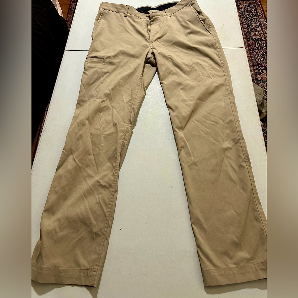 Roundtree & Yorke Tan Performance Pants